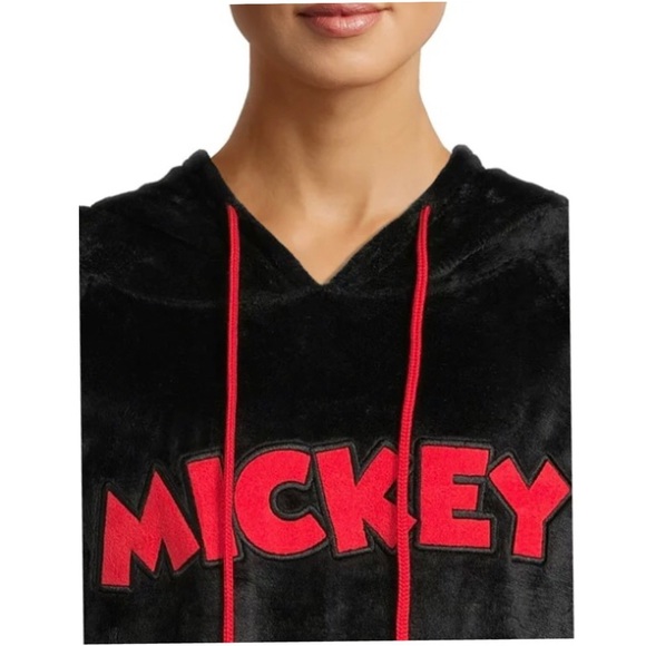 Disney’s Mickey Mouse Sleep Lounger with Socks (NWT) (Size: Medium/ 8/10) - Picture 4 of 14